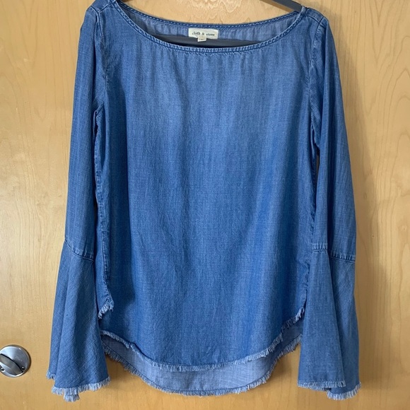 Cloth & Stone Chambray Blue Boho Bell Sleeve Top - Picture 3 of 12